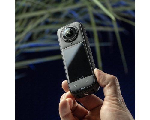 Камера Insta360 X5