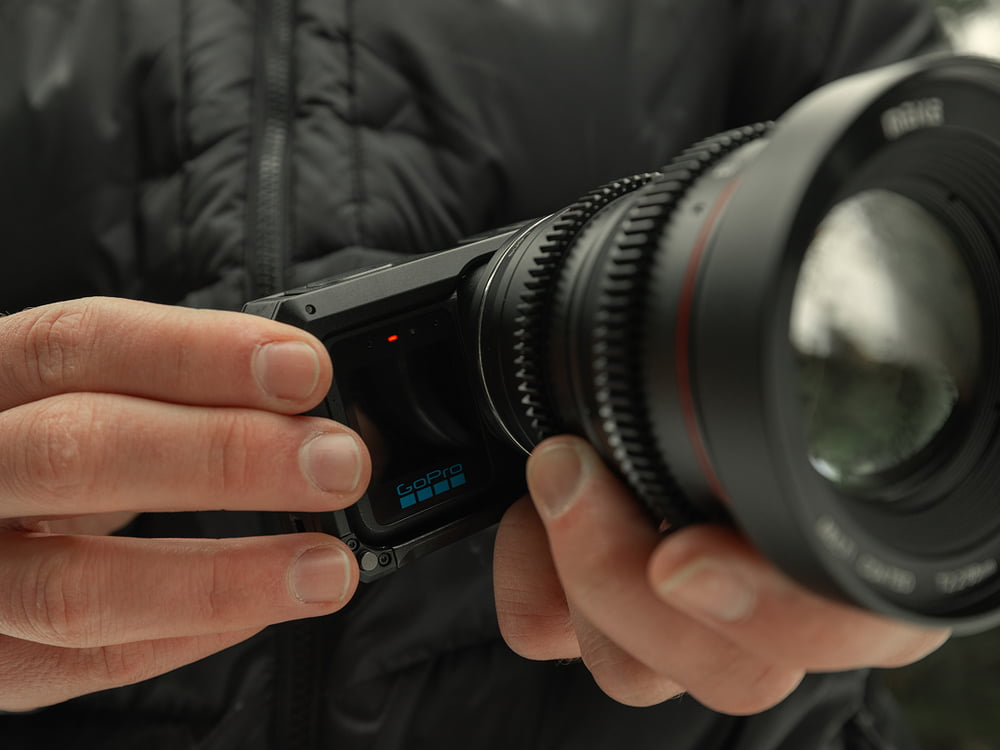 GoPro MISSION 1 PRO ILS на плечовому ригу з вітрозахисним мікрофоном